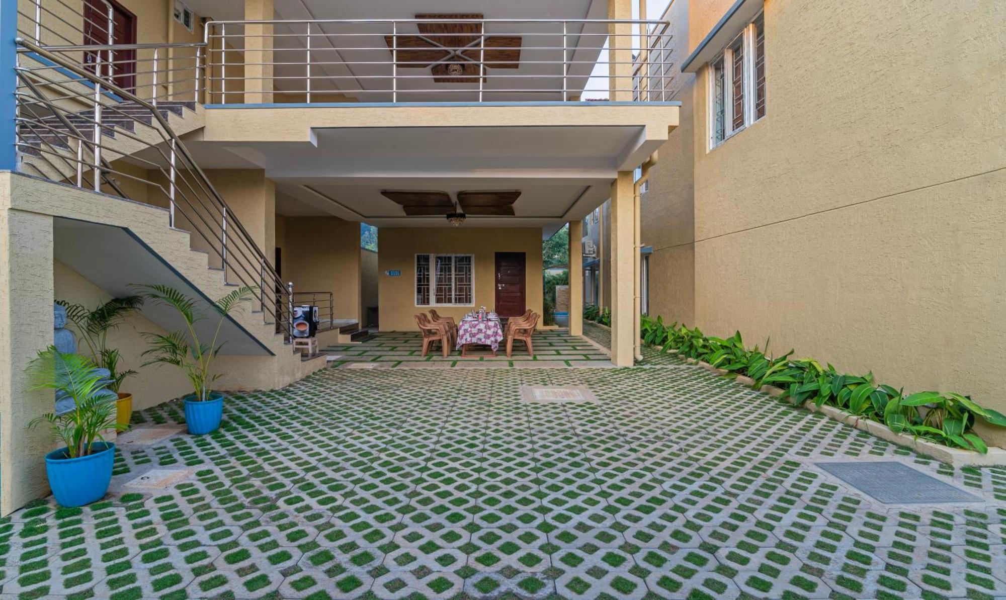 Itsy Hotels Kurinji Stay Inn Yelagiri Bagian luar foto